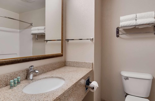 Latta Hotel | Best Western Executive Inn