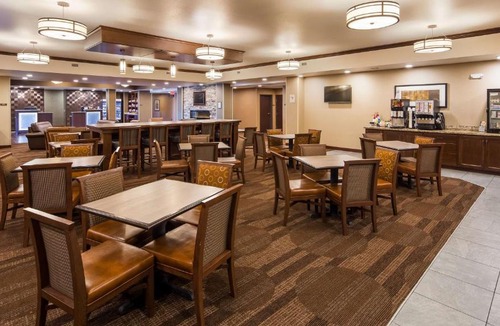 Lincoln Hotel | Best Western Plus Lincoln Inn & Suites