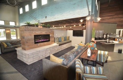Ankeny Hotel | Best Western Premier Ankeny Hotel