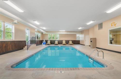 Mexico Hotel | Best Western Teal Lake Inn