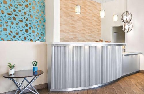 Joplin Hotel | Best Western The Oasis at Joplin