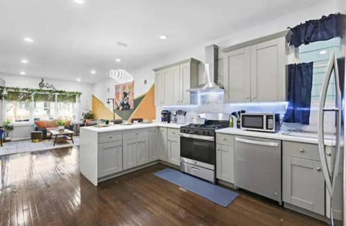 Constable Hook Apartment | Big 3br - King Bd Close to Ewr & NYC