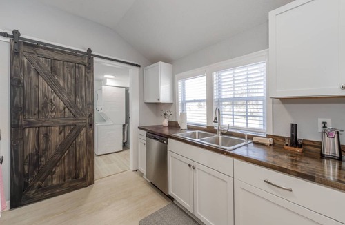Maryville House | Big Blue - Near Maryville and Pigeon Forge