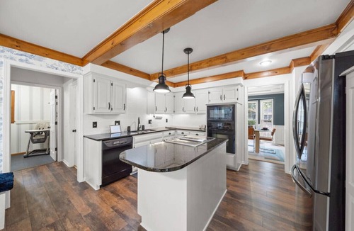 Overland Park House | Big Pool, Hot Tub & Gym at Spacious 5 Bedroom Home