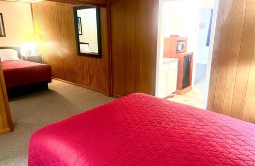 Laurel Hotel | Big Red motel