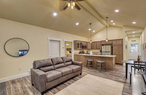 Rockerville Condo | Black Hills Retreat-Quiet Escape in Rockerville King Bed