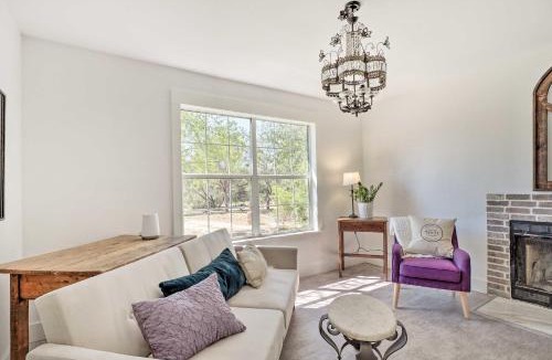 Salado House | 'Blackberry Roost' Home ~ 4 Mi to Downtown Salado