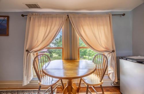 Dyke Bed & Breakfast | Bliss Point Farm