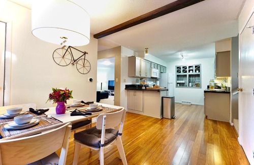 Sioux Falls Bed & Breakfast | Blue House Cozy Getaway