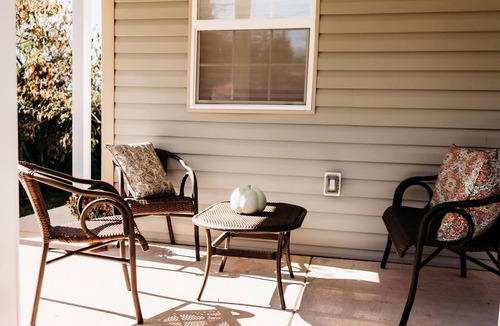 West Fairfax Cottage | Blue Ridge Avenue Guest House