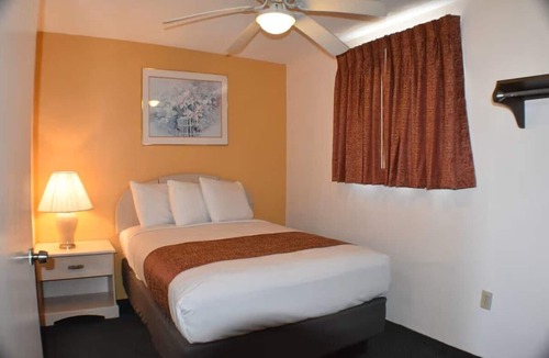 Wildwood Crest Hotel | Blue Water Motel