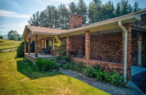 Banner Elk House | Bluebird Hill