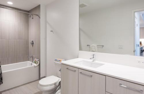 Reston Apartment | Bluebird Suites at Reston Town Center