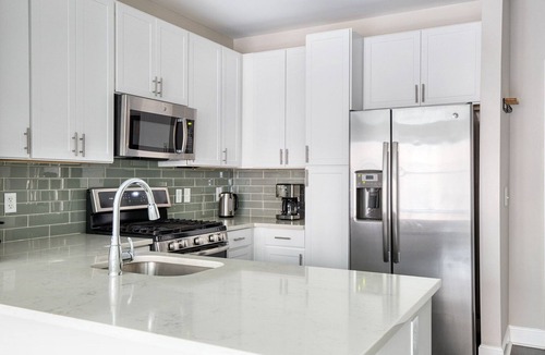 Bethesda Apartment | Blueground | Bethesda, balcony, nr Cabin John Park