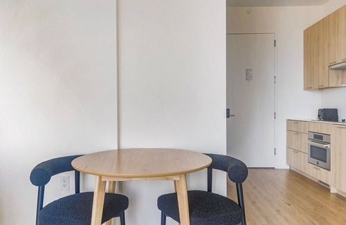 Clinton Hill Apartment | Blueground | Clinton Hill, pool, nr Brooklyn Museum