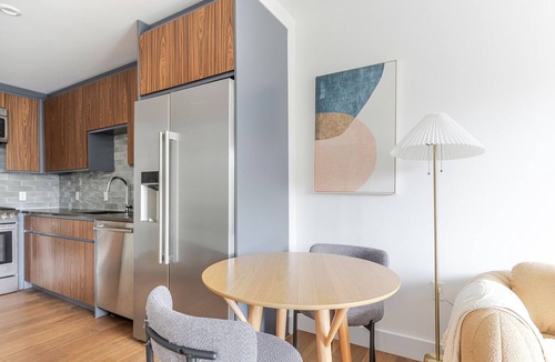 Clinton Hill Apartment | Blueground | Clinton Hill, rooftop, nr Fort Greene Park