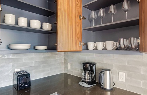 Clinton Hill Apartment | Blueground | Clinton Hill, rooftop, nr Fort Greene Park