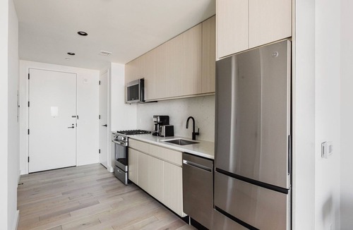 Downtown Brooklyn Apartment | Blueground | Downtown BK, gym & w/d, nr BAM
