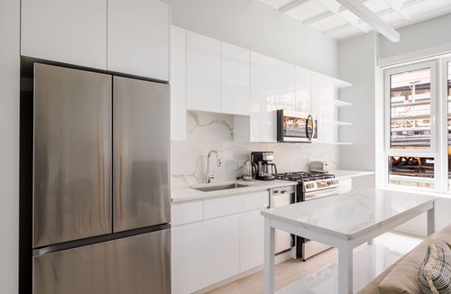 Downtown Chicago Apartment | Blueground | The Loop, elevator, nr Willis Tower