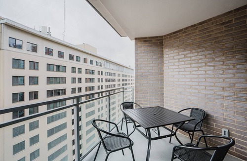 Woodmont Triangle Apartment | Blueground | Woodmont, pool & gym, nr Bethesda Row