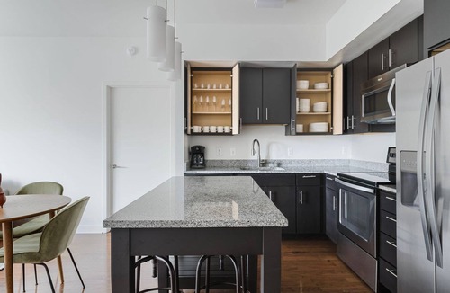 Woodmont Triangle Apartment | Blueground | Woodmont Triangle, pool, nr Cabin John Park