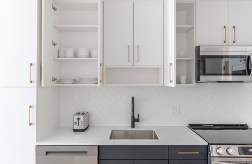 Woodmont Triangle Apartment | Blueground | Woodmont Triangle, pool, nr Cabin John Park