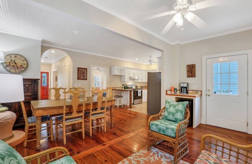 Olde Town House | Bluffton Breeze-3BR Heart of Old Town Village Home