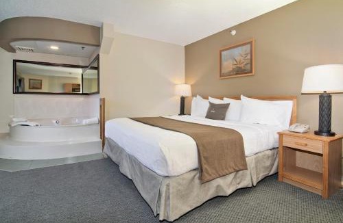 Faribault Hotel | Boarders Inn & Suites by Cobblestone Hotels - Faribault