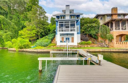 Alexander City House | Boat Dock & Stunning Views: Lake Martin Retreat!