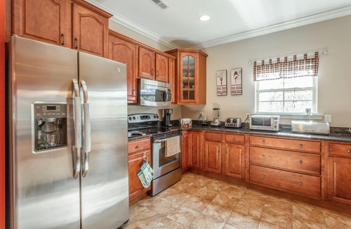 Graysville House | ✿ Boca Del Valle ✿ Luxury & Comfort at its Finest