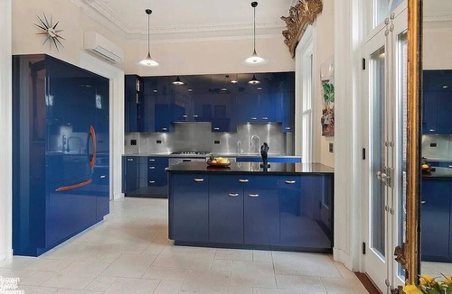 Boerum Hill House | Boerum Hill historic brownstone, close to all subways, on tree-lined street