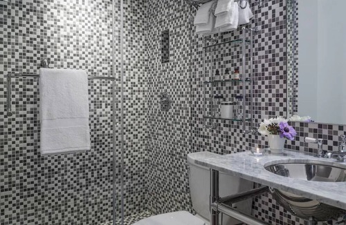 Hudson Square Hotel | Bohemian Chic Room w/Rooftop Views Access in Heart of SoHo - Pets Welcome