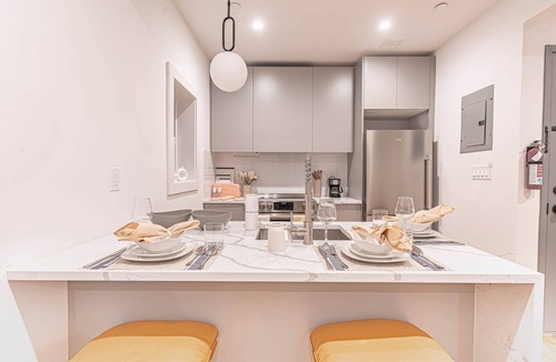 Bushwick Apartment | Boho 1bd w/Balcony Bushwick Hideaway