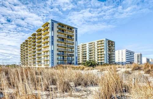 North Ocean City Condo | Braemar 1801S-Oceanfront 131st St, Free WiFi, Pool, Elev, W/D, AC