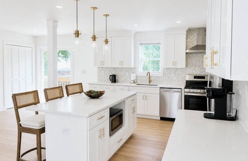 Keansburg House | Brand New 2026 Villa, 5 min Walk to the Beach, King Canopy Suite, Sleeps 14
