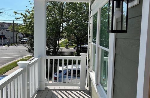 Stone Harbor House | BRAND NEW BAY VIEW 4 Bed 3.5 Bath Home in downtown Stone Harbor w/decks & pool!