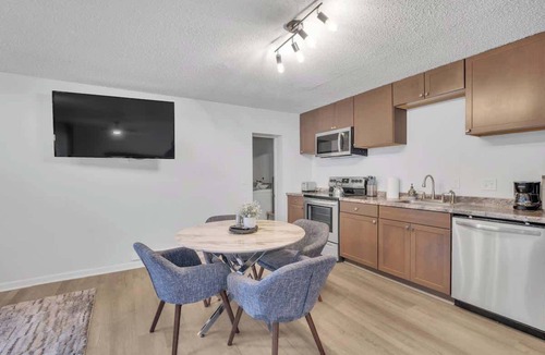 Toddville Road House | Brand new immaculate guest suite