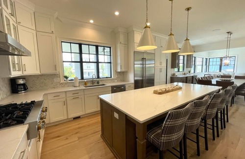 Admiral Estates House | Brand new large luxury beach house with inground pool!