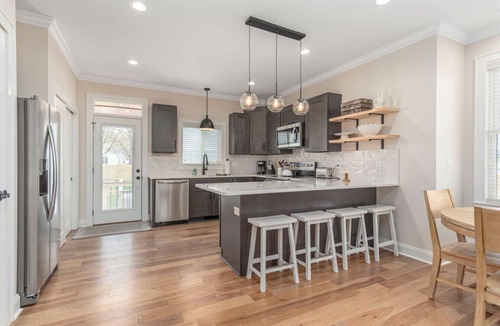 Travelers Rest House | Brand New Modern 2BR House - Walk to Main Street