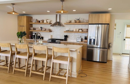Surf City House | Brand new! Ocean block home, heart ♥️ of Surf City, steps from the beach