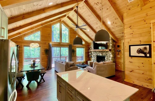Deep Gap Cabin | Brand New Upscale Waterfront Log Cabin With Hot Tub! 200 Ft of Creek Frontage!