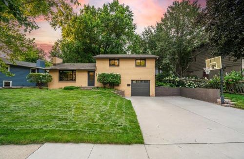 Sioux Falls Villa | Brick House