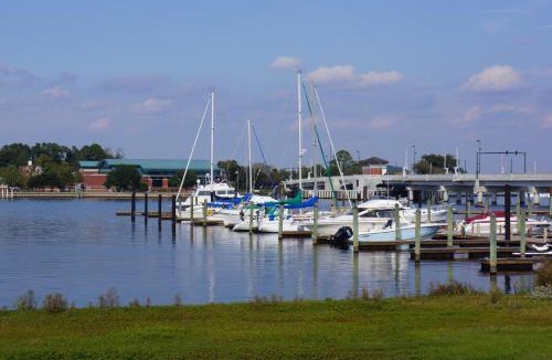 New Bern Hotel | BridgePointe Hotel & Marina