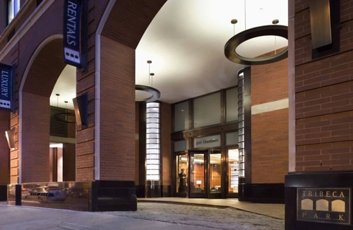 Battery Park City Condo | Bright 1BR Retreat at Tribeca Park w Pool