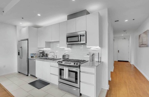 Downtown Tulsa Apartment | Bright & Airy 1BD in Tulsa with Onsite Gym