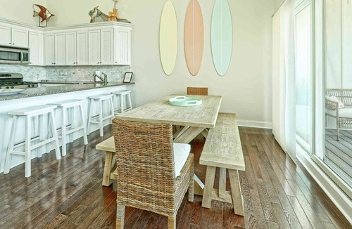 Sea Isle City Condo | Bright and Airy Condo. One block to the Beach. Great location.