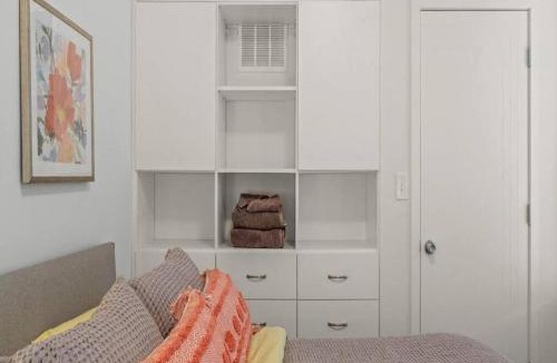 Queen Village House | Bright and Modern Home with Patio