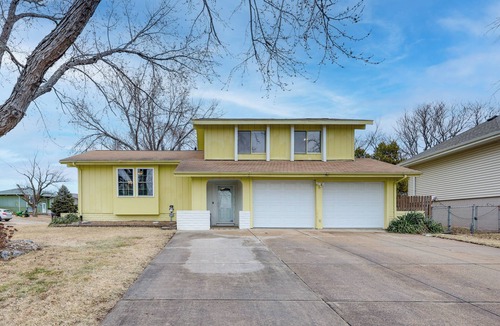 Millard House | Bring the Family! Suburban Home w/Yard in Omaha