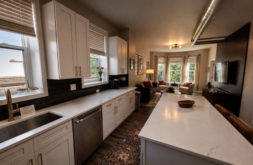 North Center Apartment | Brown Line Lounge | Curated Moody
