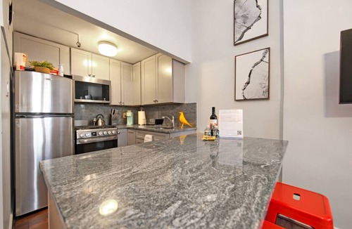 Park Slope Apartment | Brownstone retreat Prime location near the Park